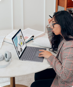 Creative workspace at GeeksBot